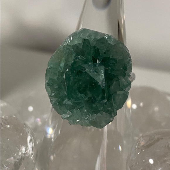 Jewelry - Elegant Green Fluorite Crystal statement ring